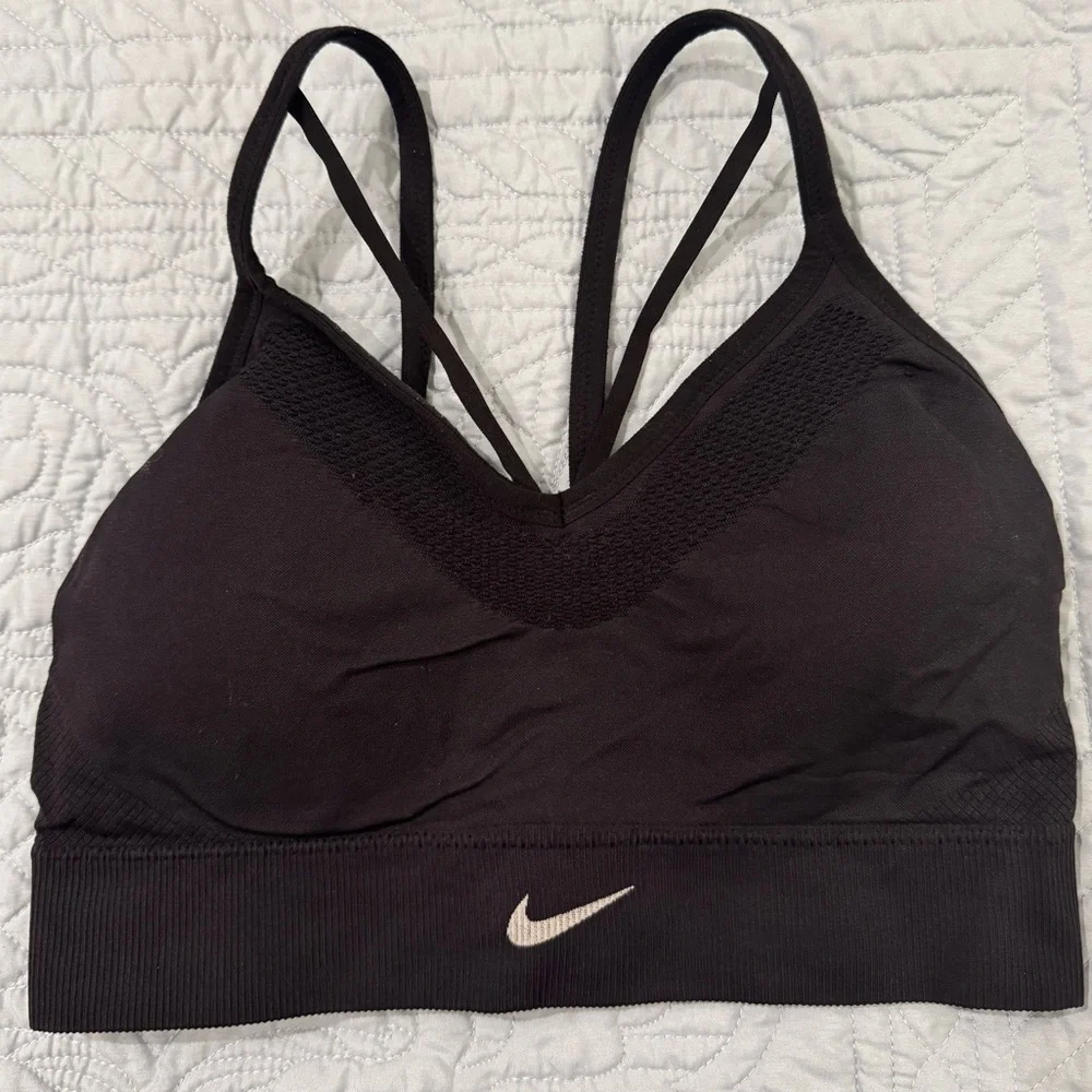 Nike M Women's Black Sports Bra - Picture 1 of 5